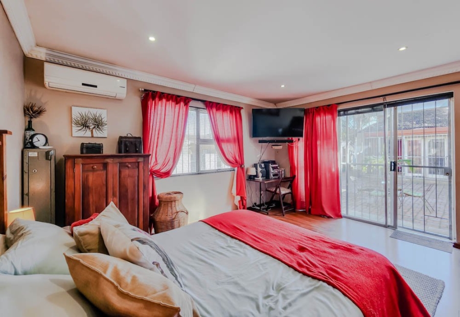 4 Bedroom Property for Sale in Soneike Western Cape